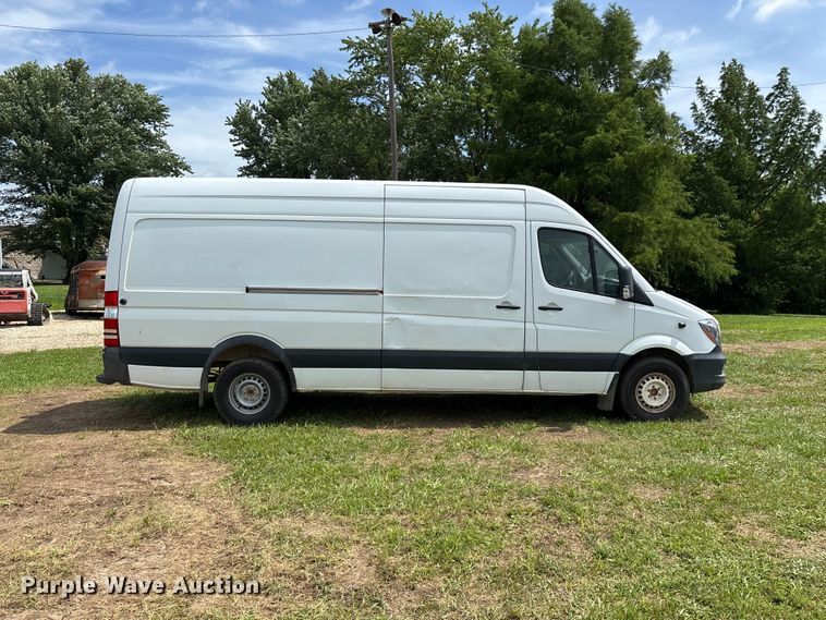 image for item FG0501 2018 Freightliner Sprinter 2500 van