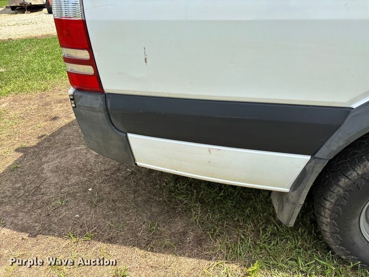 image for item FG0501 2018 Freightliner Sprinter 2500 van