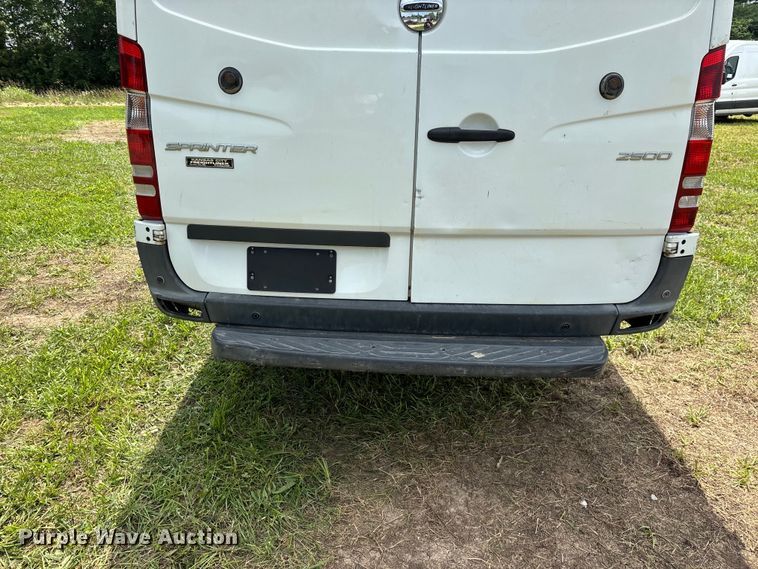 image for item FG0501 2018 Freightliner Sprinter 2500 van