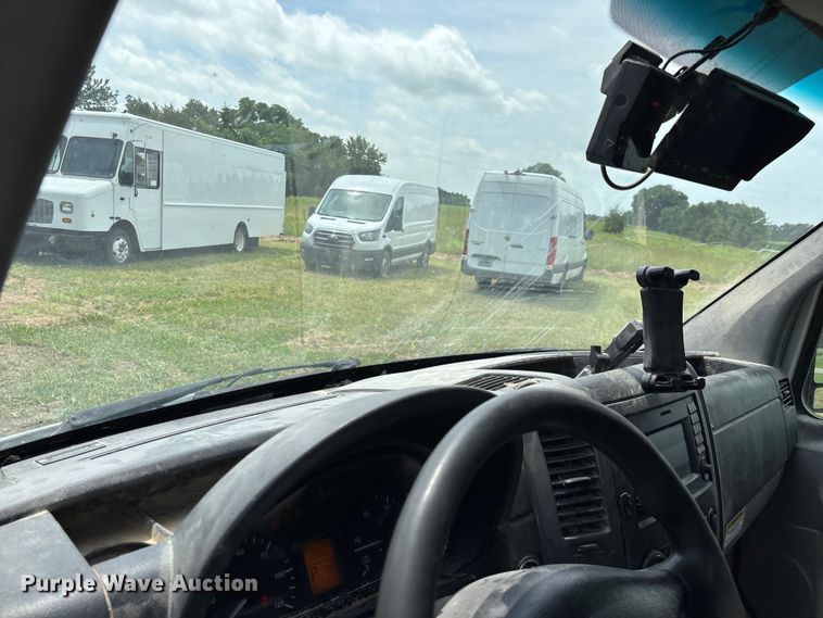 image for item FG0501 2018 Freightliner Sprinter 2500 van