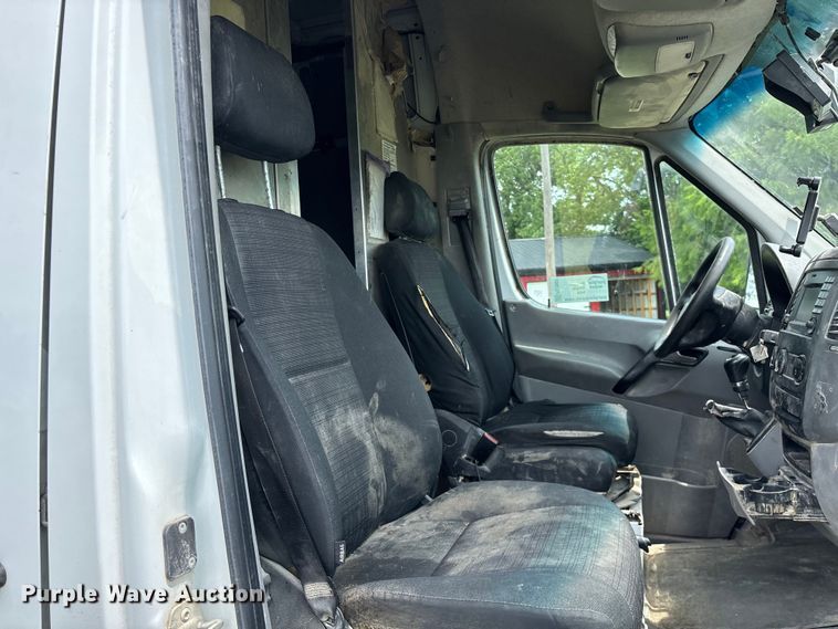 image for item FG0501 2018 Freightliner Sprinter 2500 van