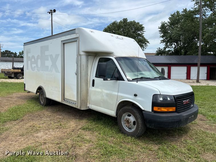 image for item FG0503 2018 GMC G3500 box truck