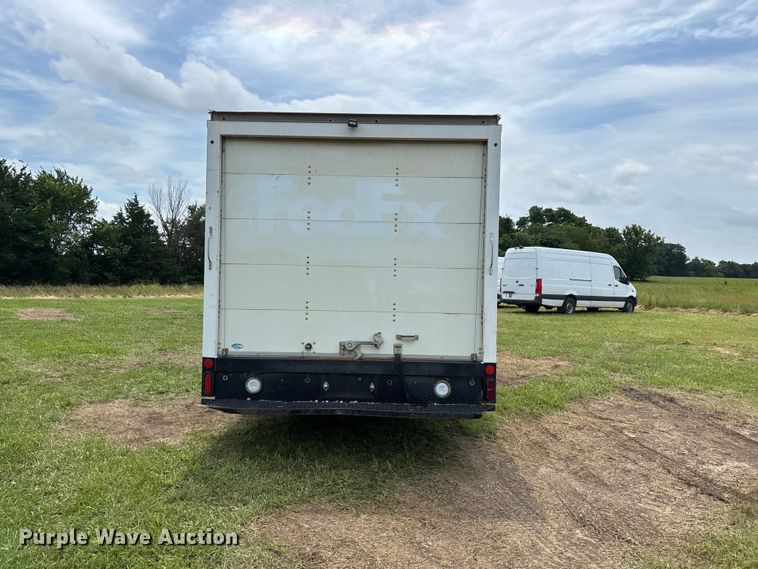 image for item FG0503 2018 GMC G3500 box truck