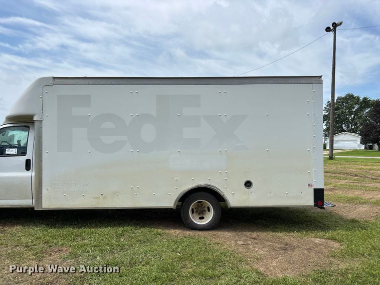 image for item FG0503 2018 GMC G3500 box truck