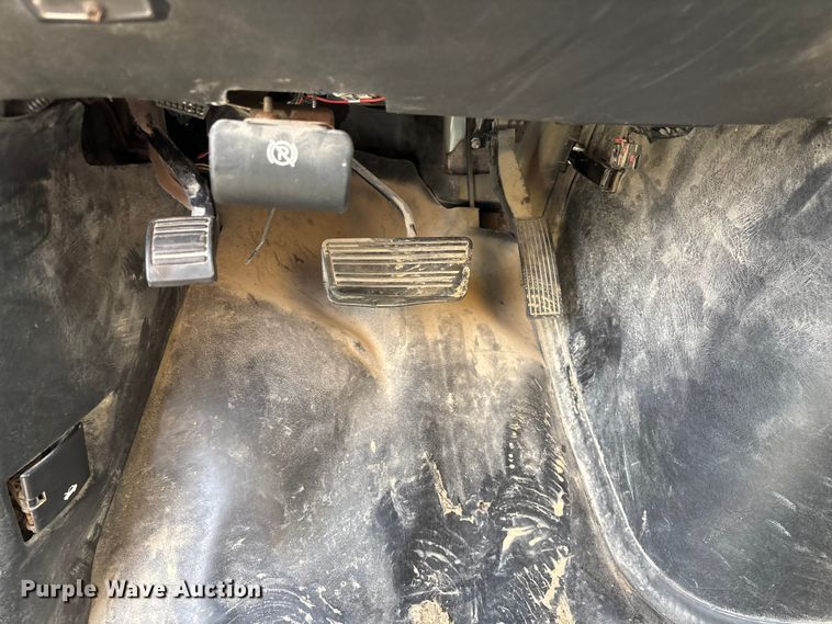 image for item FG0503 2018 GMC G3500 box truck