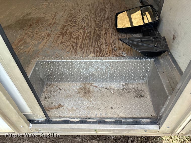image for item FG0503 2018 GMC G3500 box truck