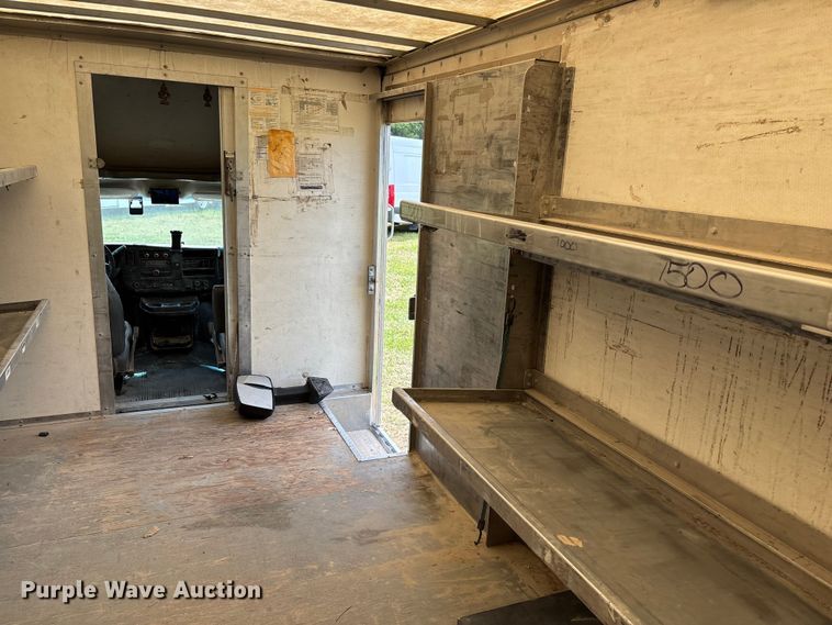 image for item FG0503 2018 GMC G3500 box truck