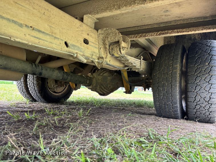image for item FG0503 2018 GMC G3500 box truck