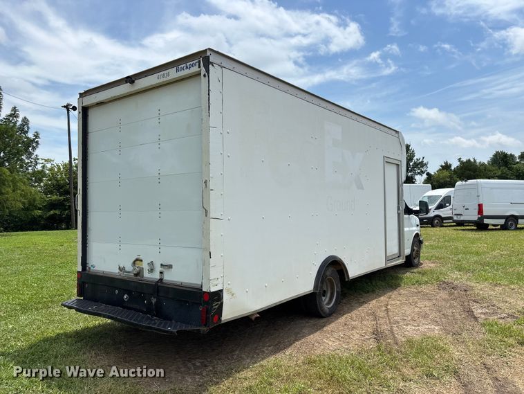 image for item FG0504 2018 GMC G3500 Box truck
