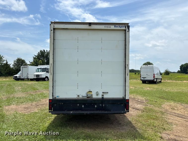 image for item FG0504 2018 GMC G3500 Box truck