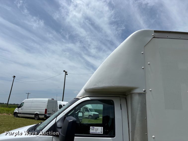 image for item FG0504 2018 GMC G3500 Box truck