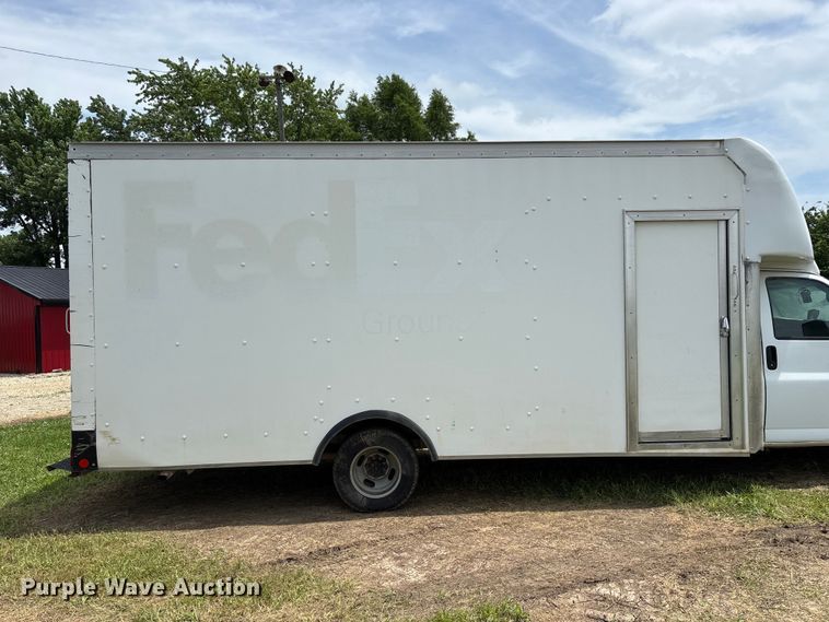image for item FG0504 2018 GMC G3500 Box truck