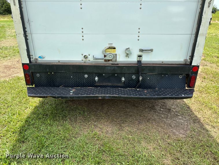 image for item FG0504 2018 GMC G3500 Box truck