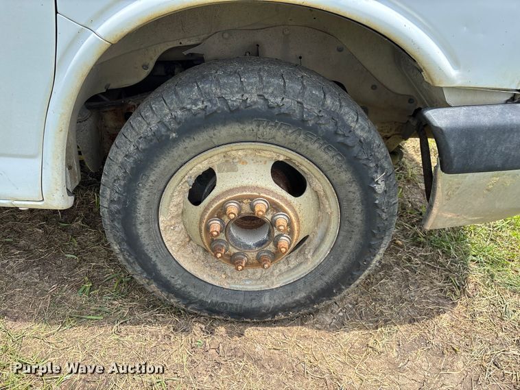 image for item FG0504 2018 GMC G3500 Box truck