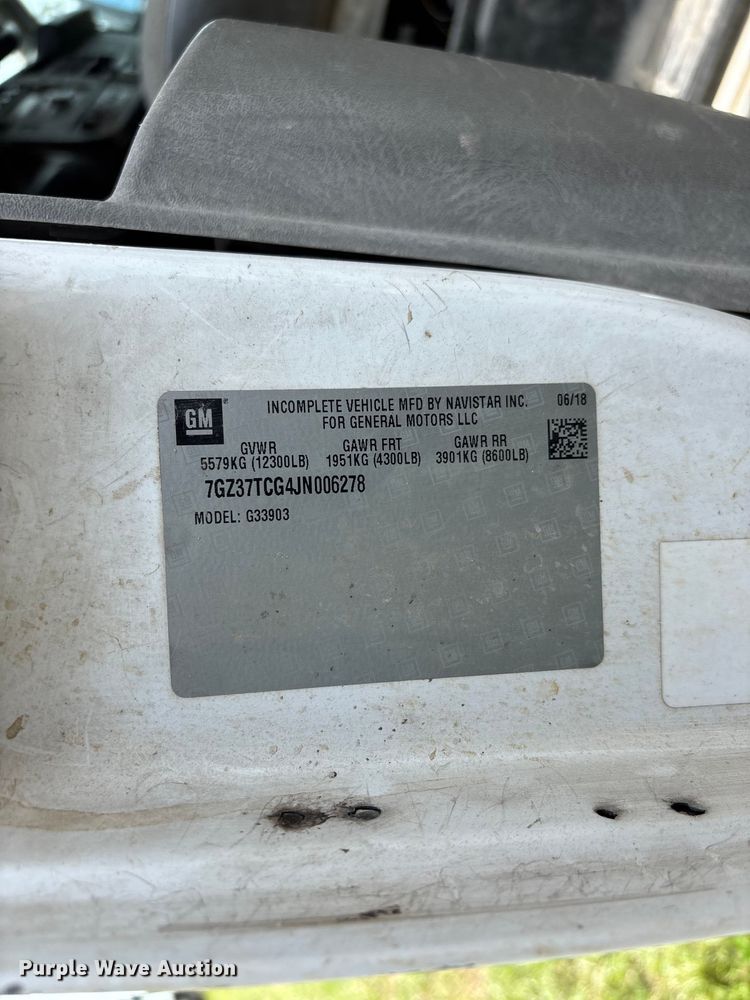 image for item FG0504 2018 GMC G3500 Box truck