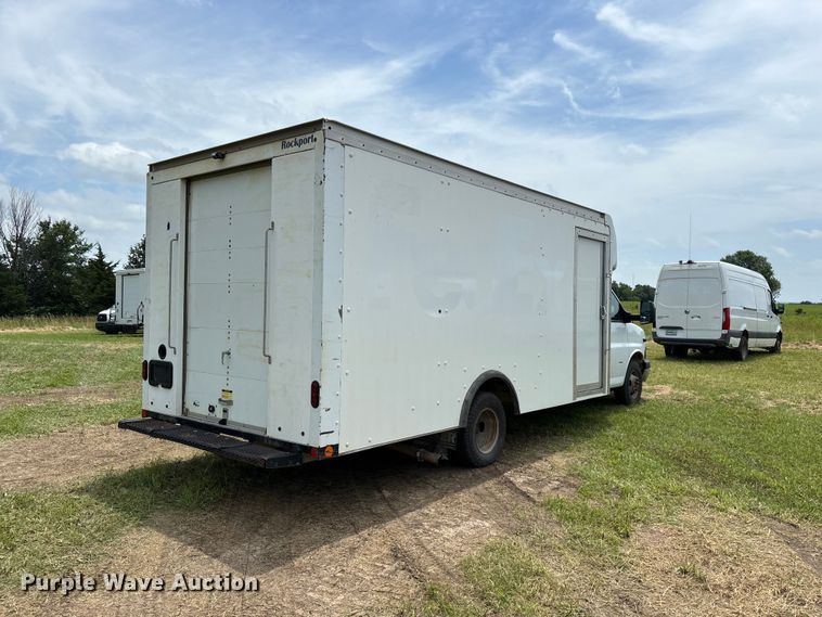 image for item FG0505 2021 Chevrolet G3500 box truck