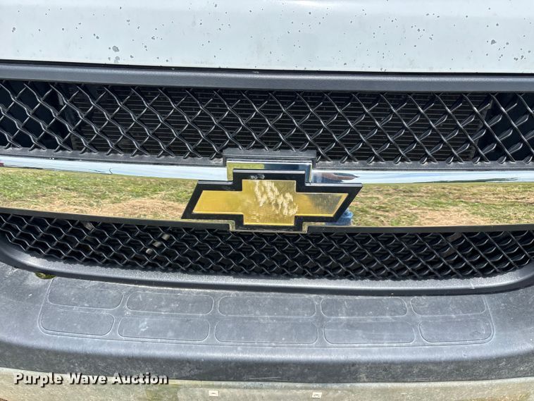 image for item FG0505 2021 Chevrolet G3500 box truck