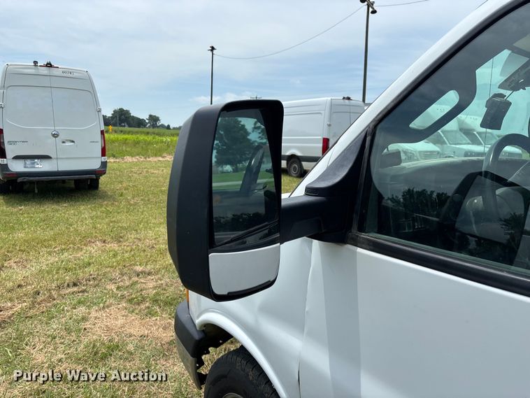 image for item FG0505 2021 Chevrolet G3500 box truck