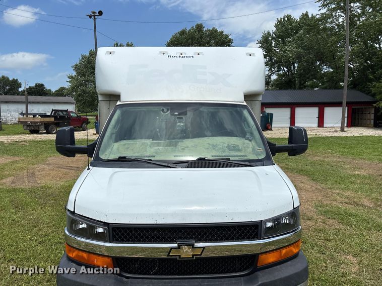image for item FG0505 2021 Chevrolet G3500 box truck