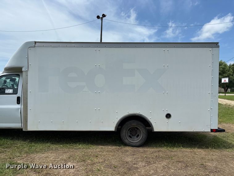 image for item FG0505 2021 Chevrolet G3500 box truck