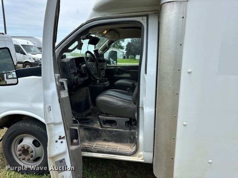 image for item FG0505 2021 Chevrolet G3500 box truck