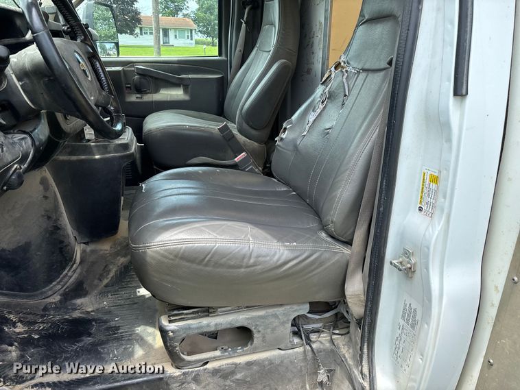 image for item FG0505 2021 Chevrolet G3500 box truck