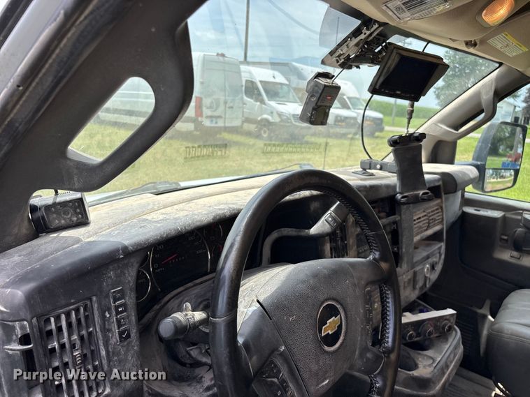 image for item FG0505 2021 Chevrolet G3500 box truck