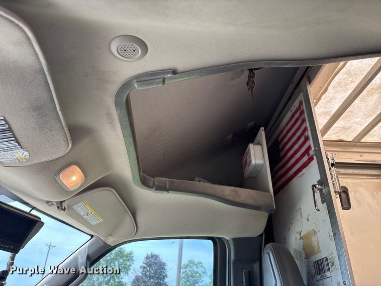 image for item FG0505 2021 Chevrolet G3500 box truck