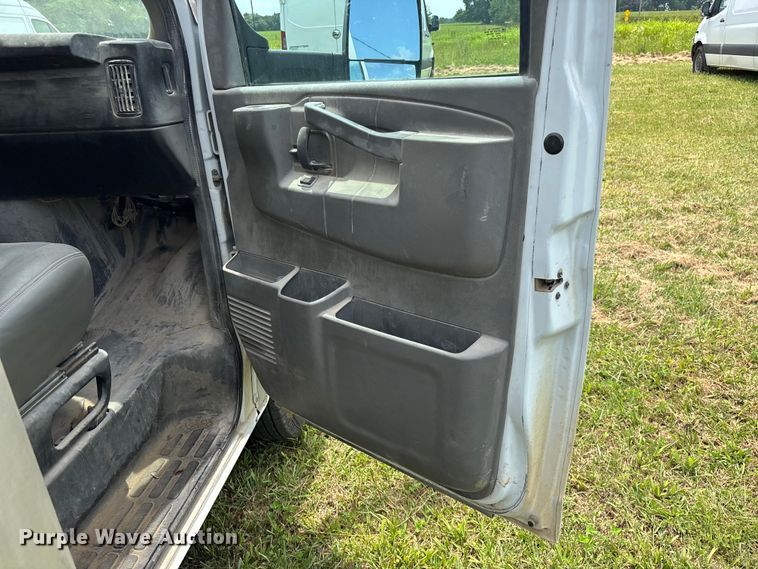 image for item FG0505 2021 Chevrolet G3500 box truck