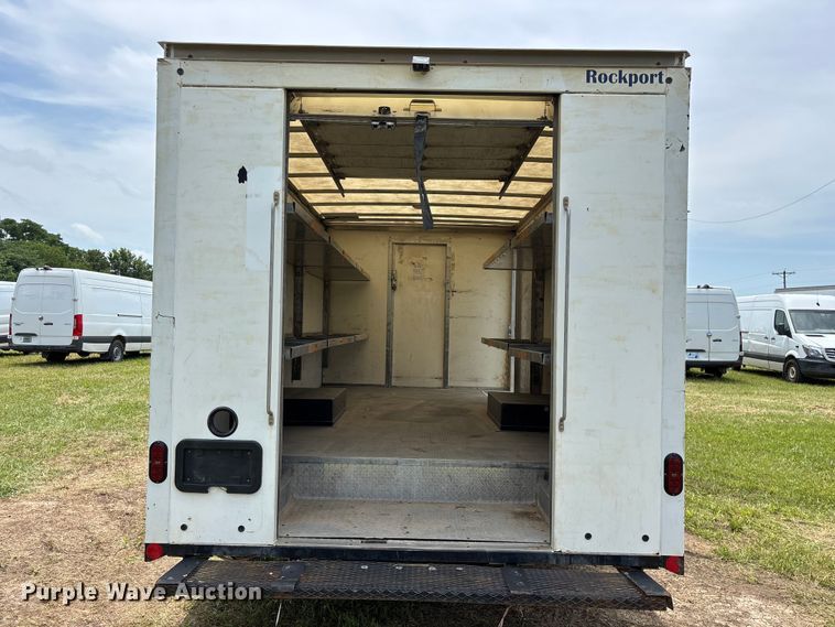 image for item FG0505 2021 Chevrolet G3500 box truck