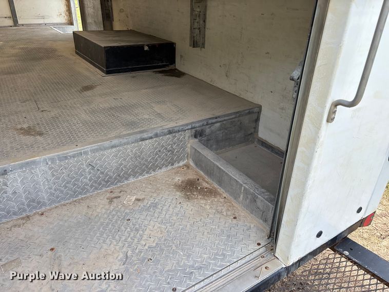 image for item FG0505 2021 Chevrolet G3500 box truck