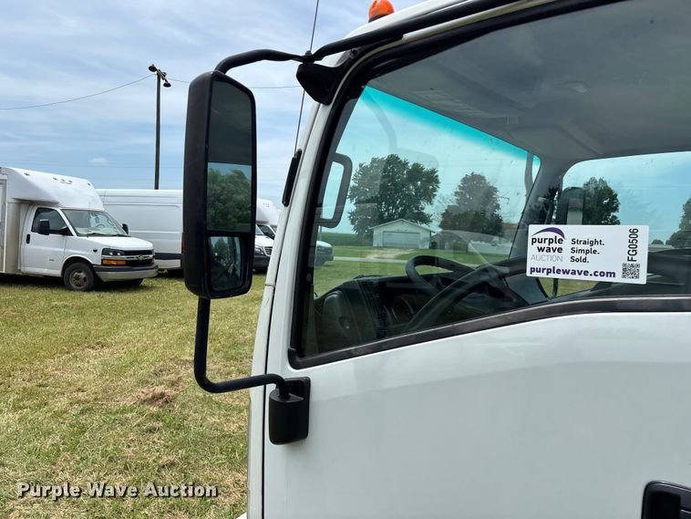 image for item FG0506 2016 Isuzu NQR box truck