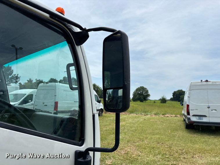 image for item FG0506 2016 Isuzu NQR box truck