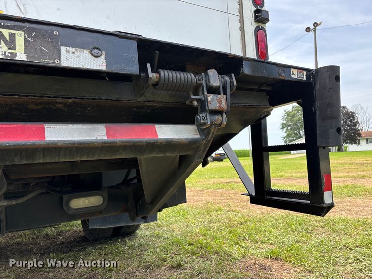 image for item FG0506 2016 Isuzu NQR box truck