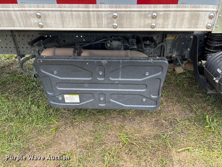 image for item FG0506 2016 Isuzu NQR box truck