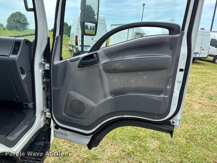 image for item FG0506 2016 Isuzu NQR box truck