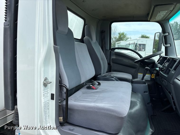 image for item FG0506 2016 Isuzu NQR box truck