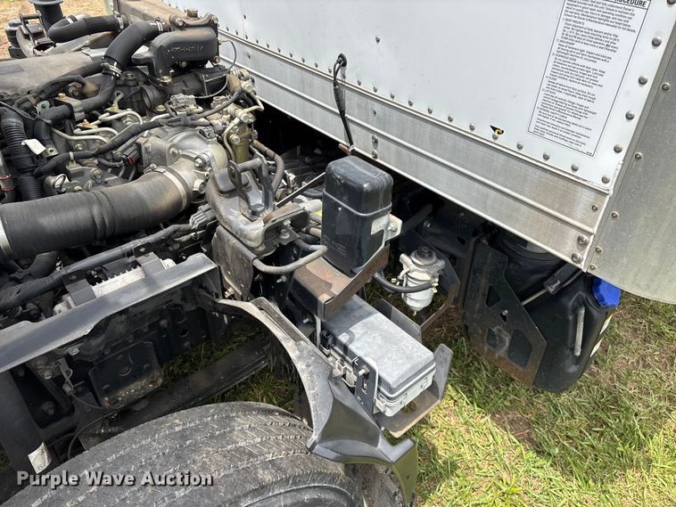 image for item FG0506 2016 Isuzu NQR box truck