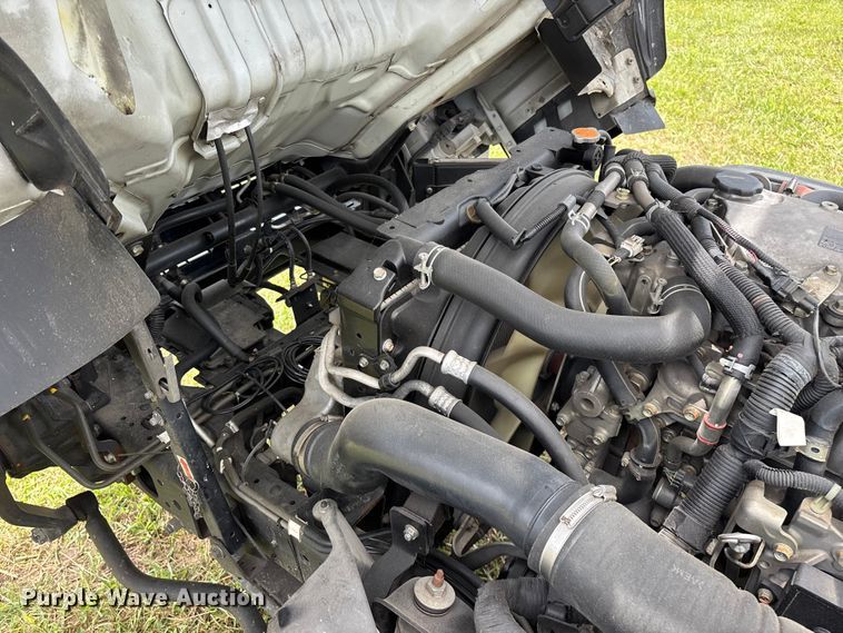 image for item FG0506 2016 Isuzu NQR box truck