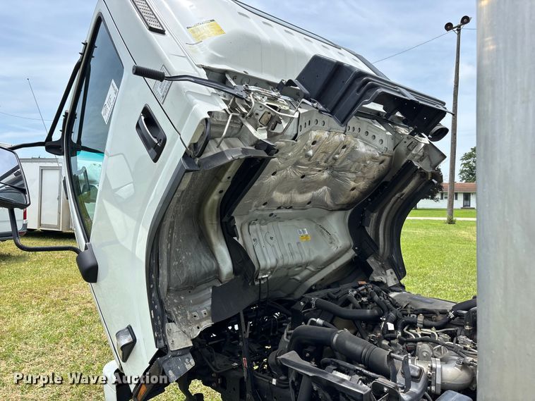 image for item FG0506 2016 Isuzu NQR box truck