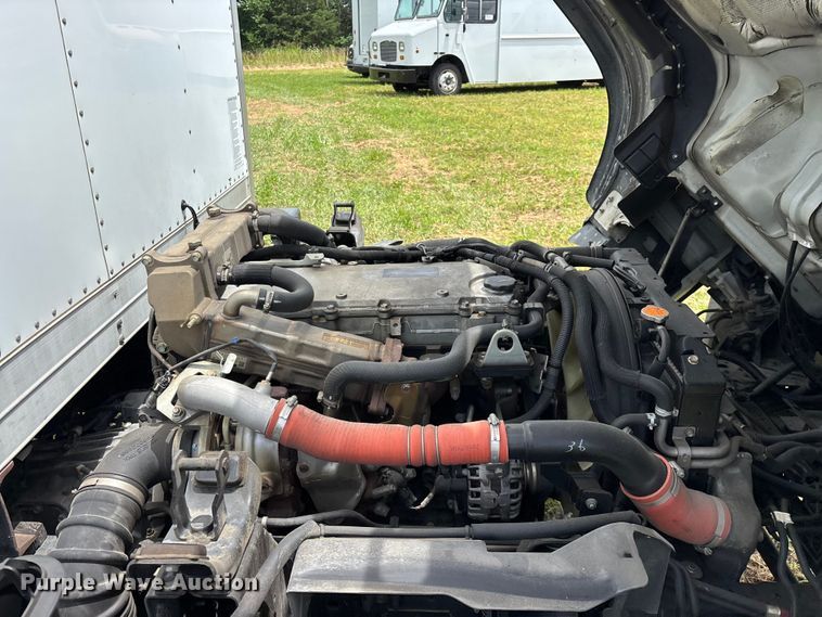 image for item FG0506 2016 Isuzu NQR box truck