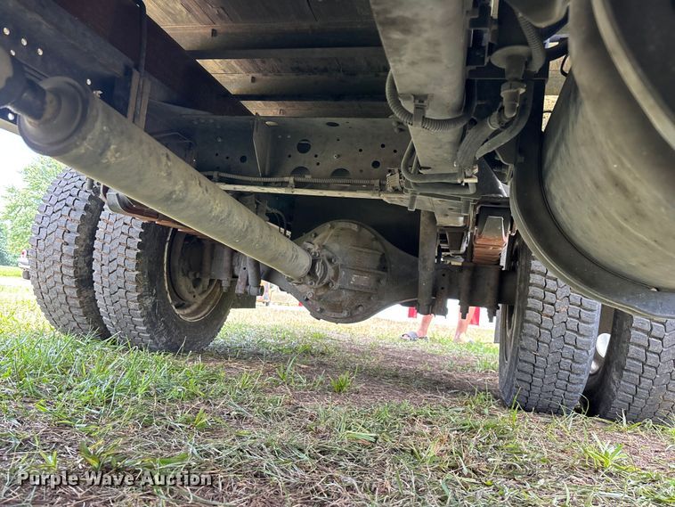 image for item FG0506 2016 Isuzu NQR box truck