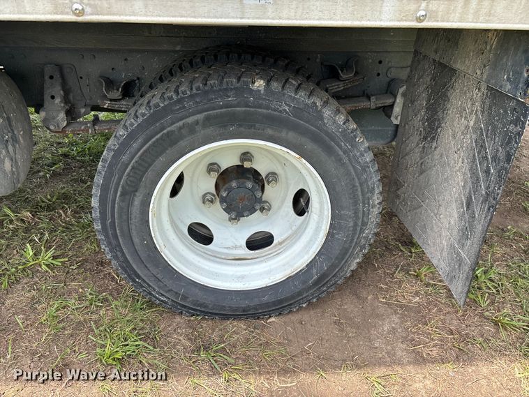 image for item FG0506 2016 Isuzu NQR box truck