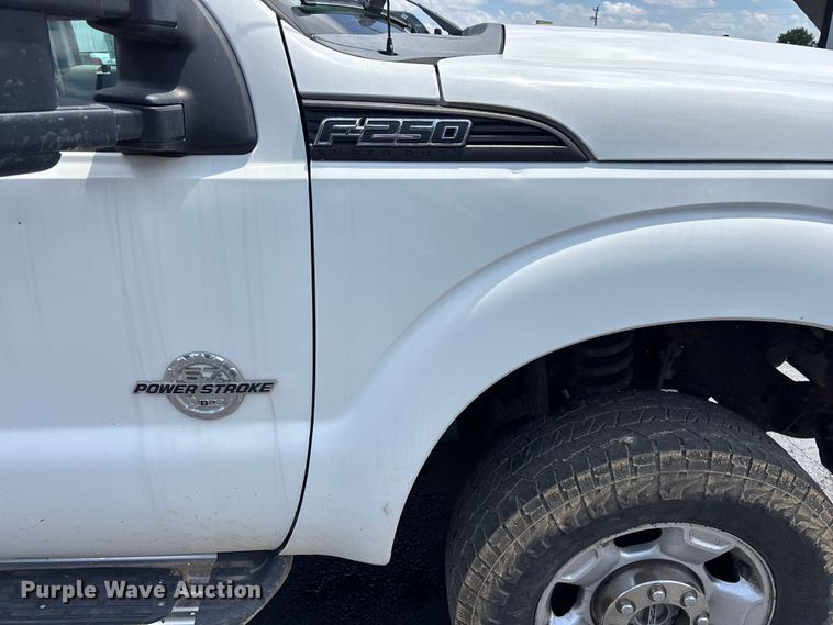 image for item FG0512 2012 Ford F250 Super Duty Crew Cab pickup truck