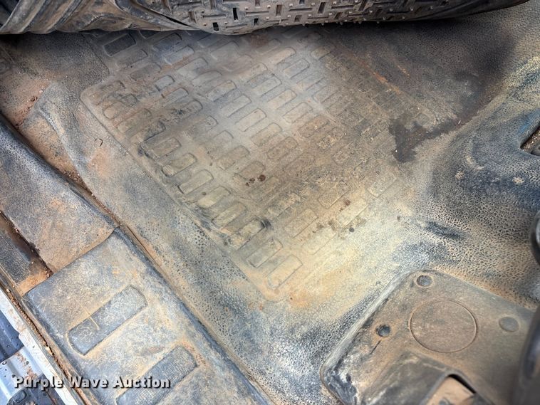 image for item FG0512 2012 Ford F250 Super Duty Crew Cab pickup truck