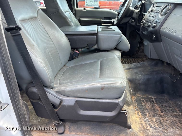 image for item FG0512 2012 Ford F250 Super Duty Crew Cab pickup truck
