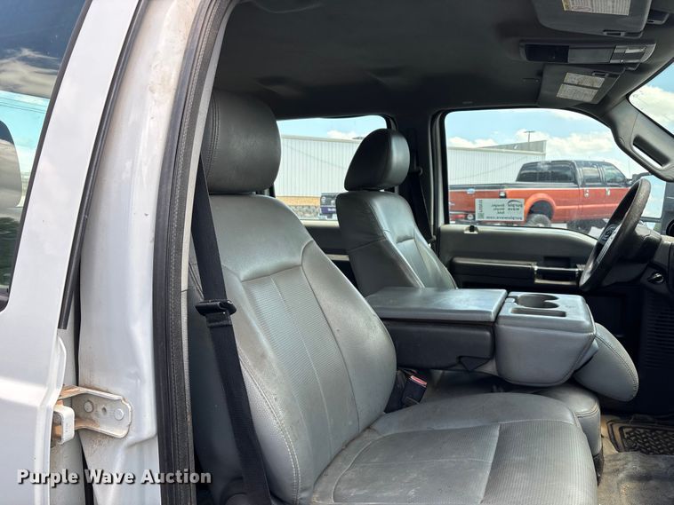 image for item FG0512 2012 Ford F250 Super Duty Crew Cab pickup truck