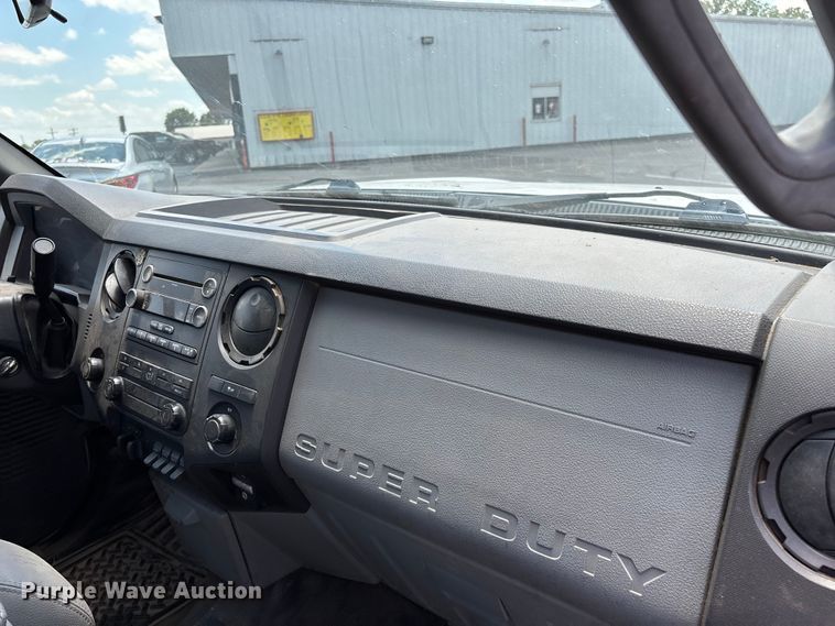 image for item FG0512 2012 Ford F250 Super Duty Crew Cab pickup truck