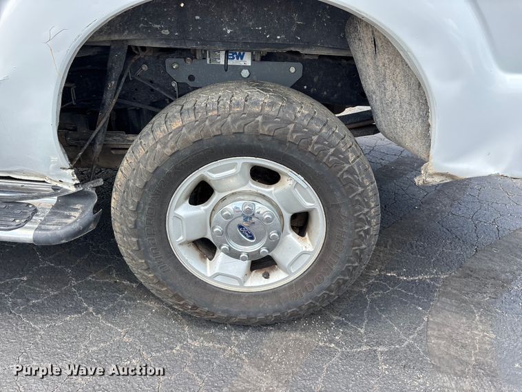 image for item FG0512 2012 Ford F250 Super Duty Crew Cab pickup truck