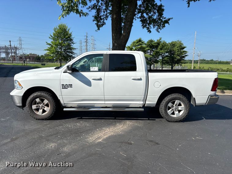 image for item FG0513 2019 RAM 1500 Crew Cab pickup truck